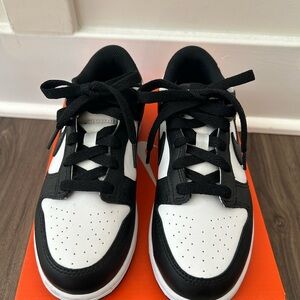 Nike Kids Sneakers Black and White